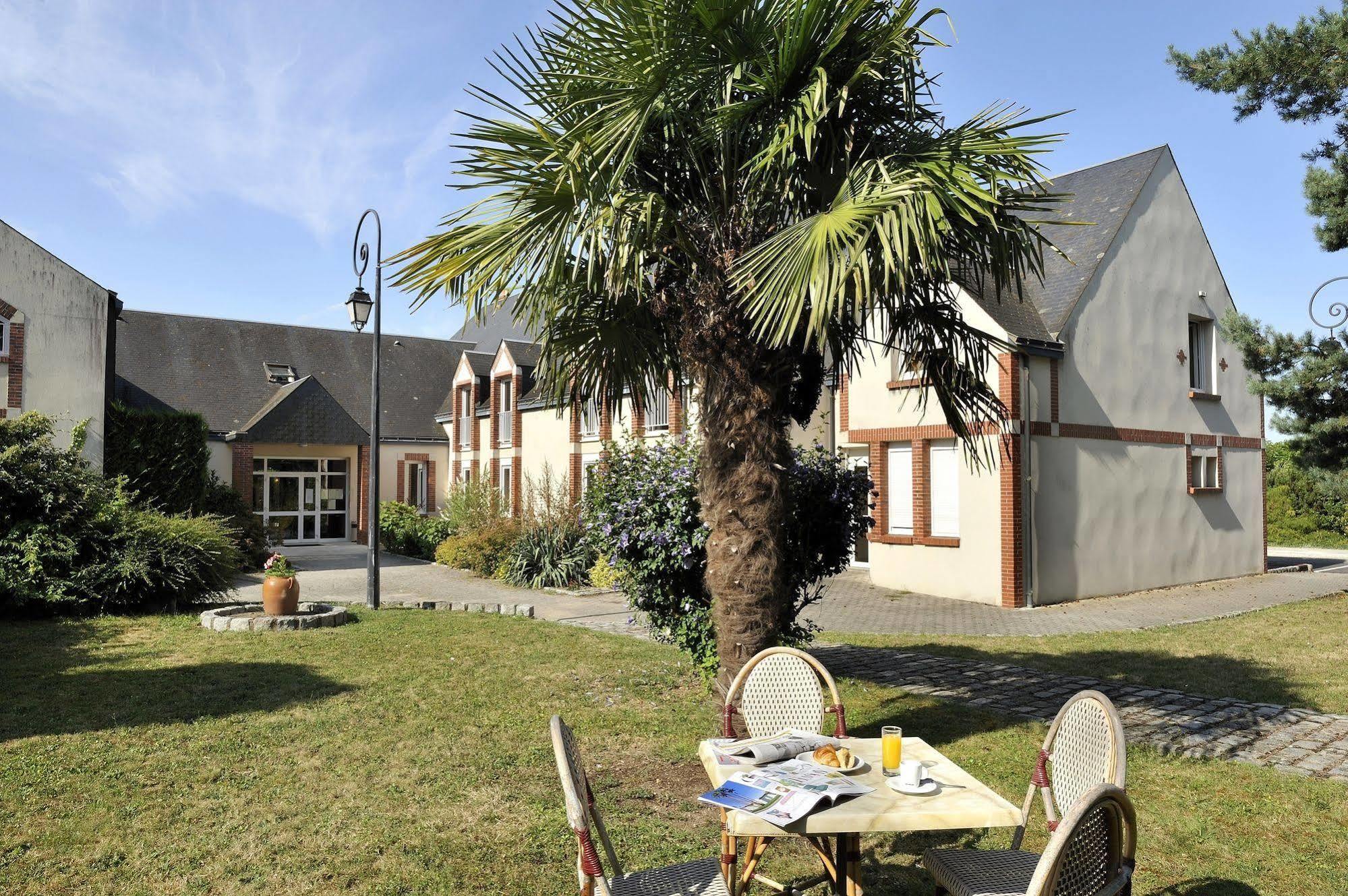 Hotel Logis Restaurant Du Labrador Saint-Benoit-sur-Loire